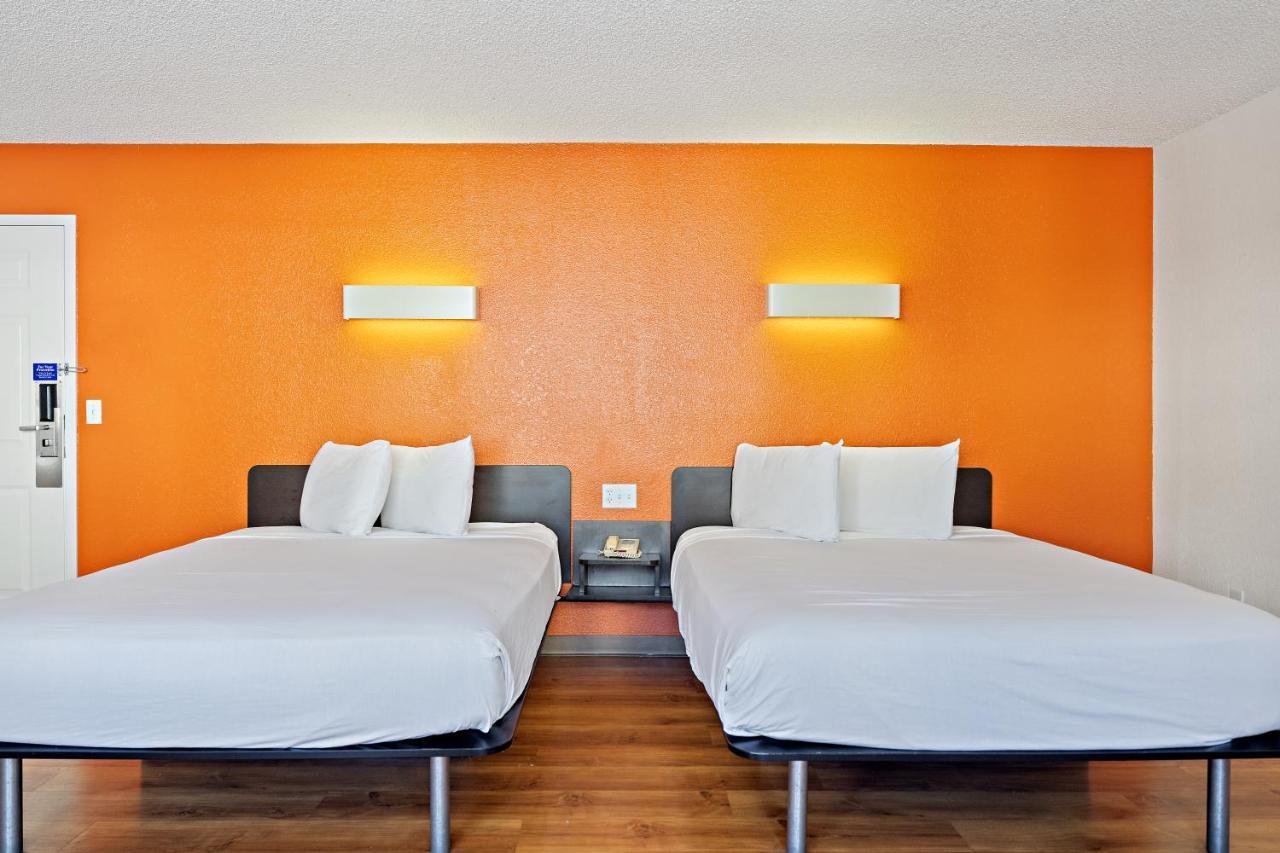 Carlsbad Village Inn المظهر الخارجي الصورة