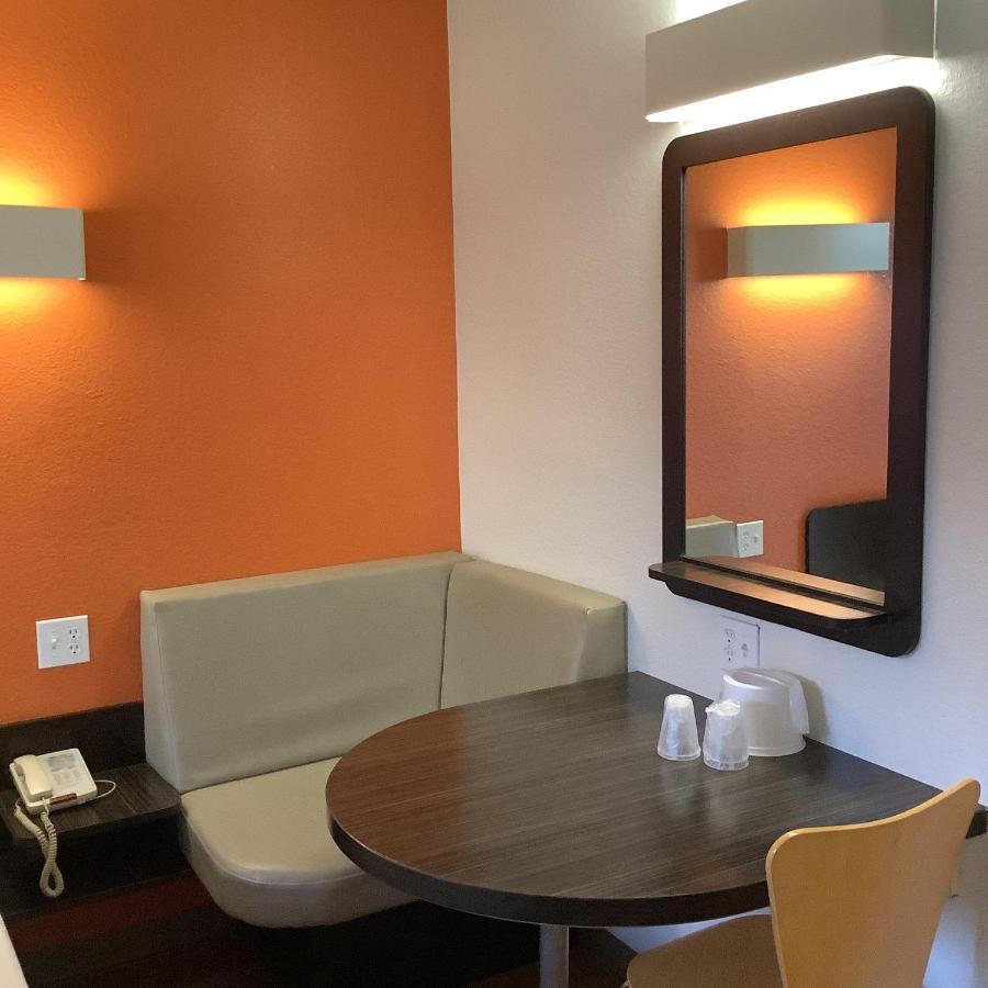 Carlsbad Village Inn المظهر الخارجي الصورة