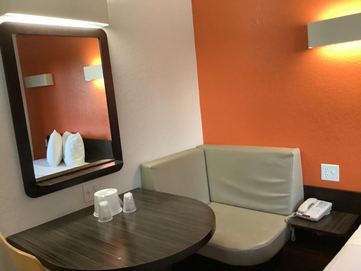 Carlsbad Village Inn المظهر الخارجي الصورة